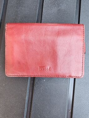 Fossil Burgundy Leather Card Wallet